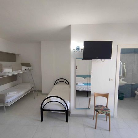 Picchio Hotel Pescoluse マリーナ・ディ・ペスコルーゼ エクステリア 写真