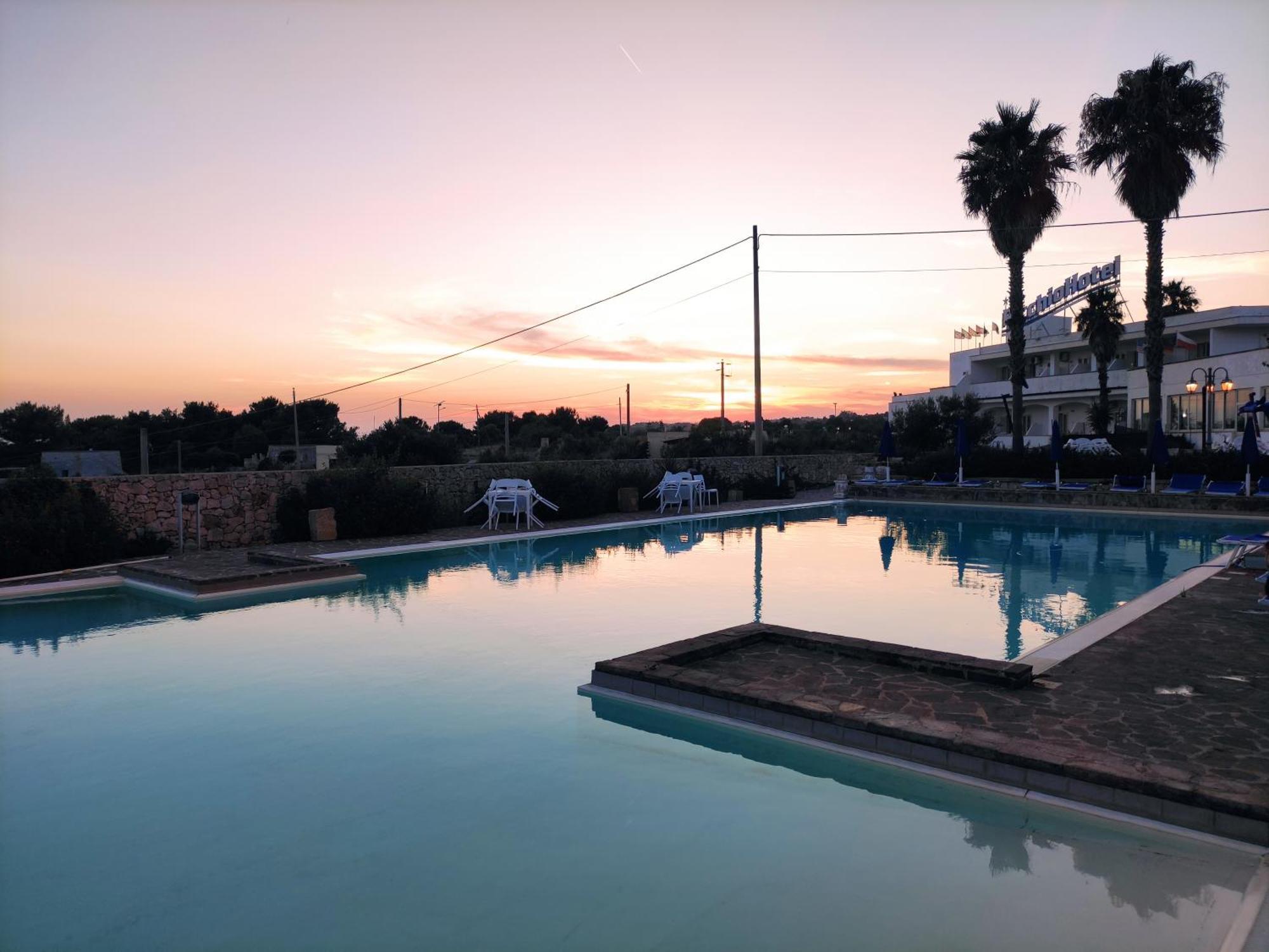 Picchio Hotel Pescoluse マリーナ・ディ・ペスコルーゼ エクステリア 写真