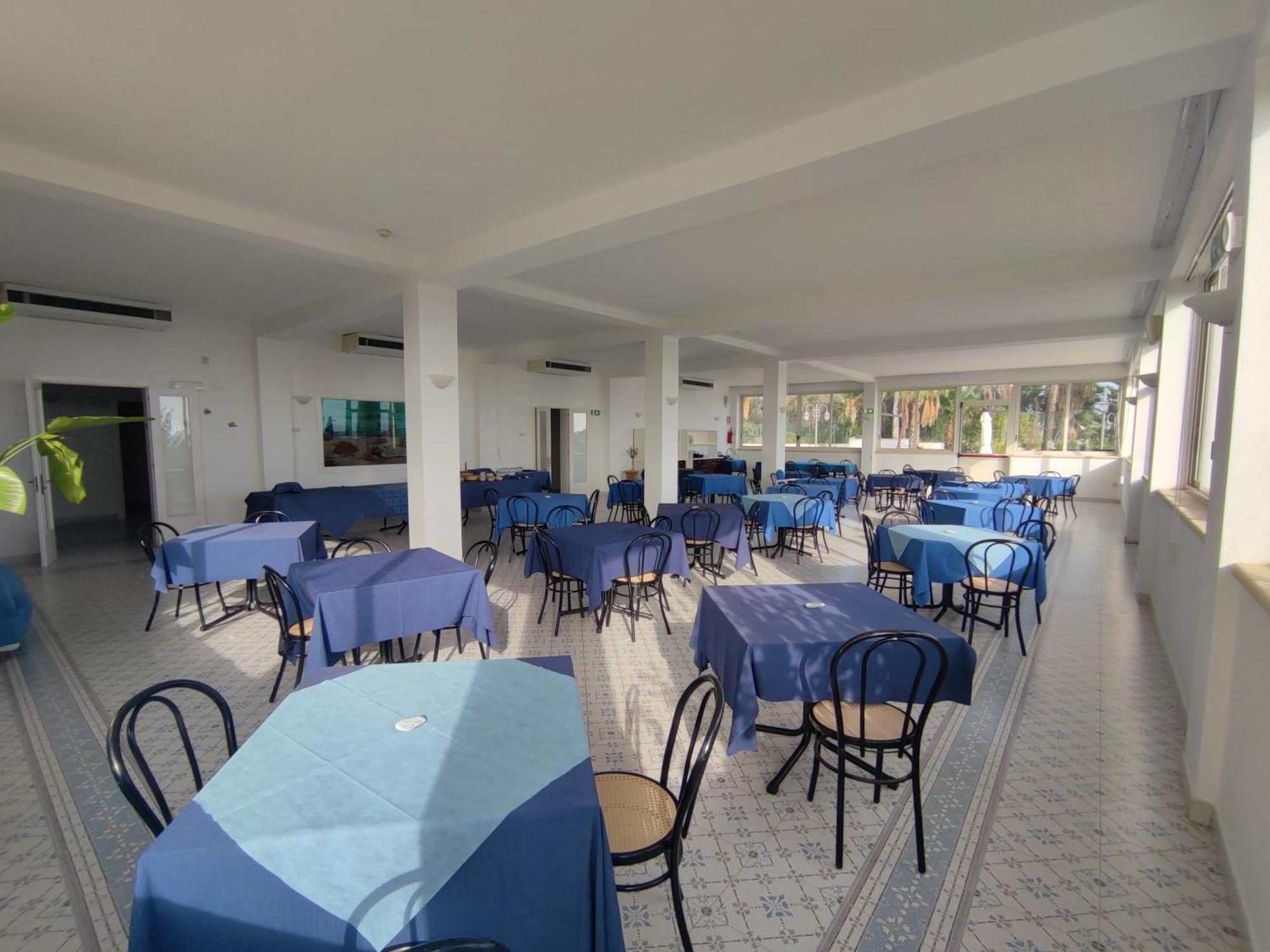 Picchio Hotel Pescoluse マリーナ・ディ・ペスコルーゼ エクステリア 写真