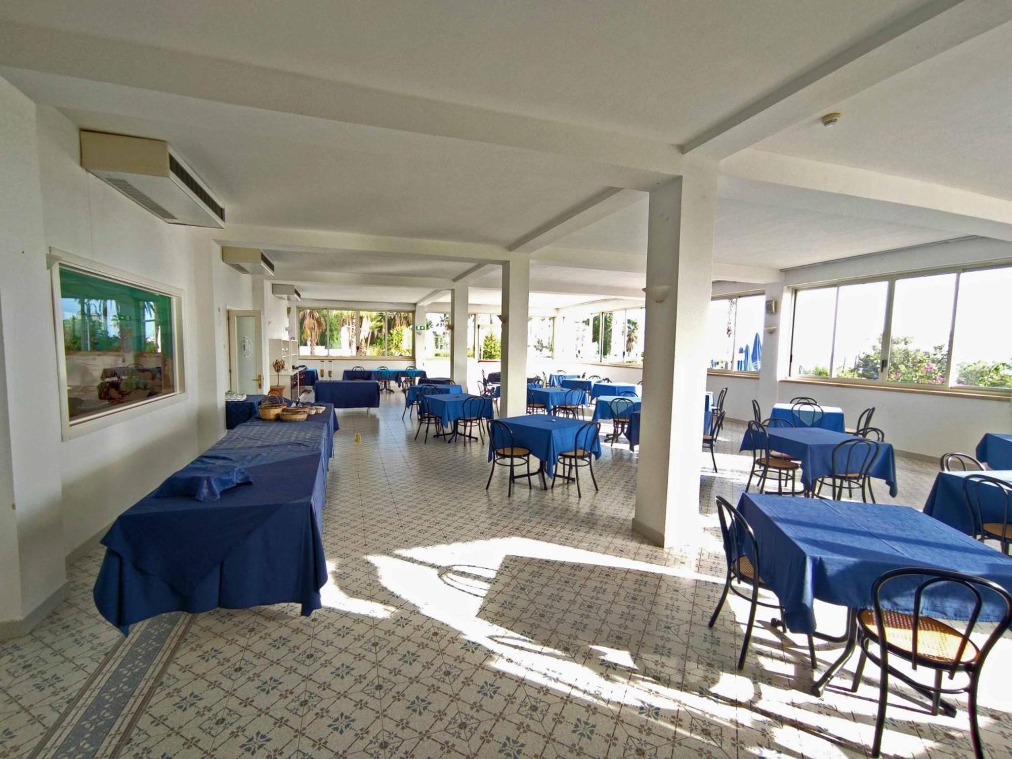 Picchio Hotel Pescoluse マリーナ・ディ・ペスコルーゼ エクステリア 写真