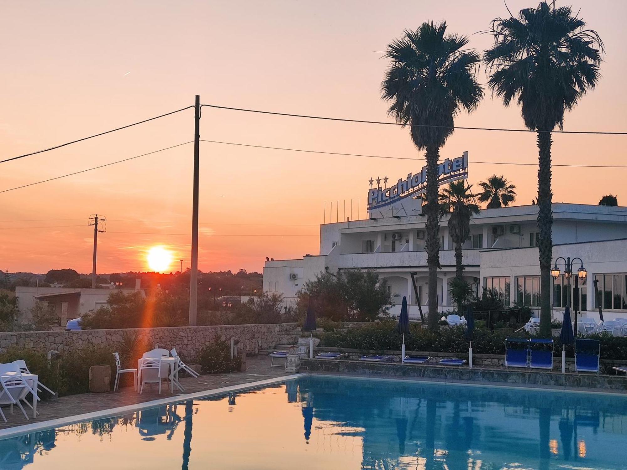 Picchio Hotel Pescoluse マリーナ・ディ・ペスコルーゼ エクステリア 写真